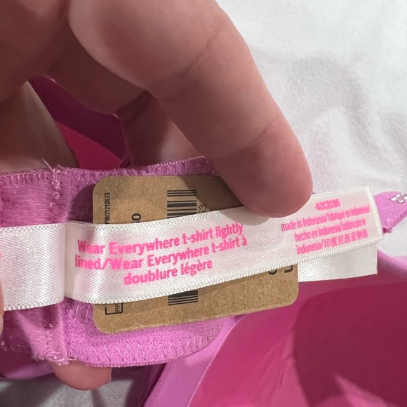 PINK VS Victoria Secret bra pink t-shirt wear everywhere lightly lined 42C - Picture 5 of 8